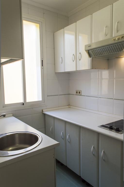 For You Rentals Reina Sofia Apartment Temporal Df21 Madrid Exterior photo
